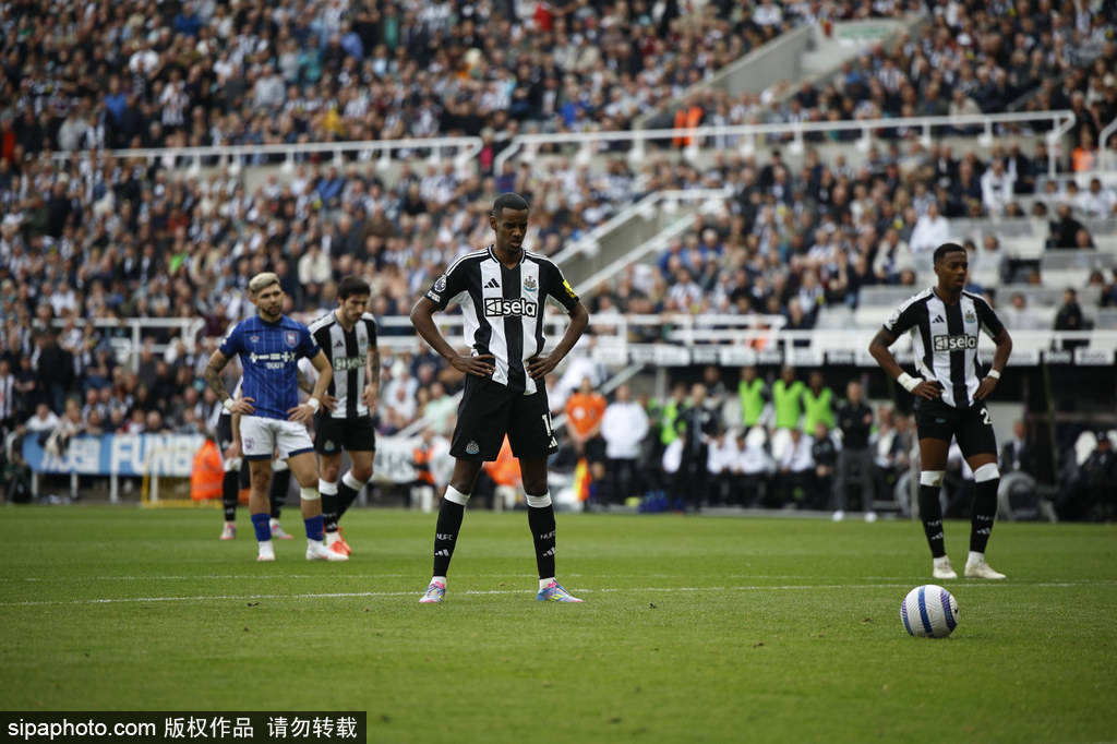 text, 为纽卡斯尔