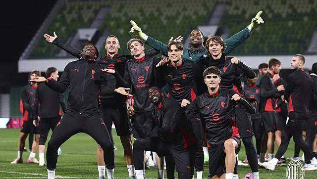 球场的中场 球场的中场