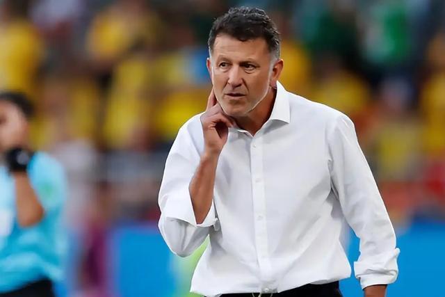 救火队员划, 为何独受到