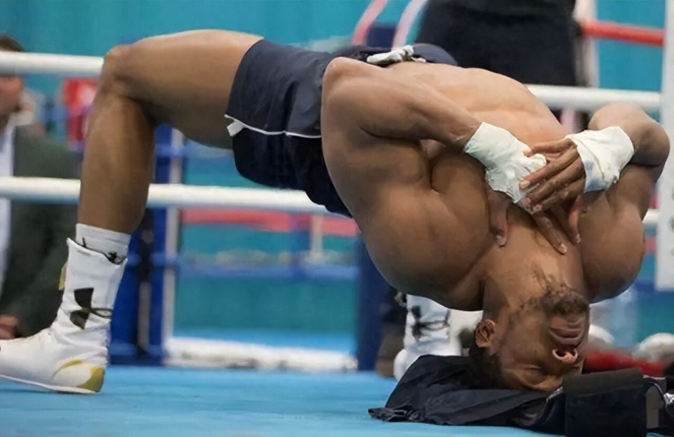 大上肢力量, text, inews