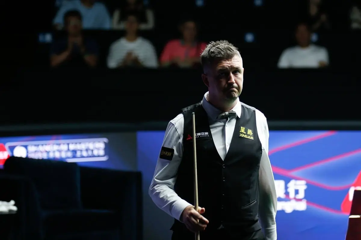 巨星正式登 巨星正式登